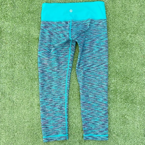 Lululemon Space Dye Crop Leggings size 4 Preowned activewear - Picture 5 of 5